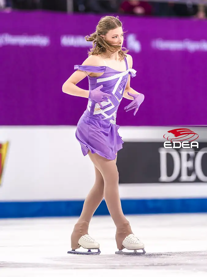 Ice Gallery Skates U.S.